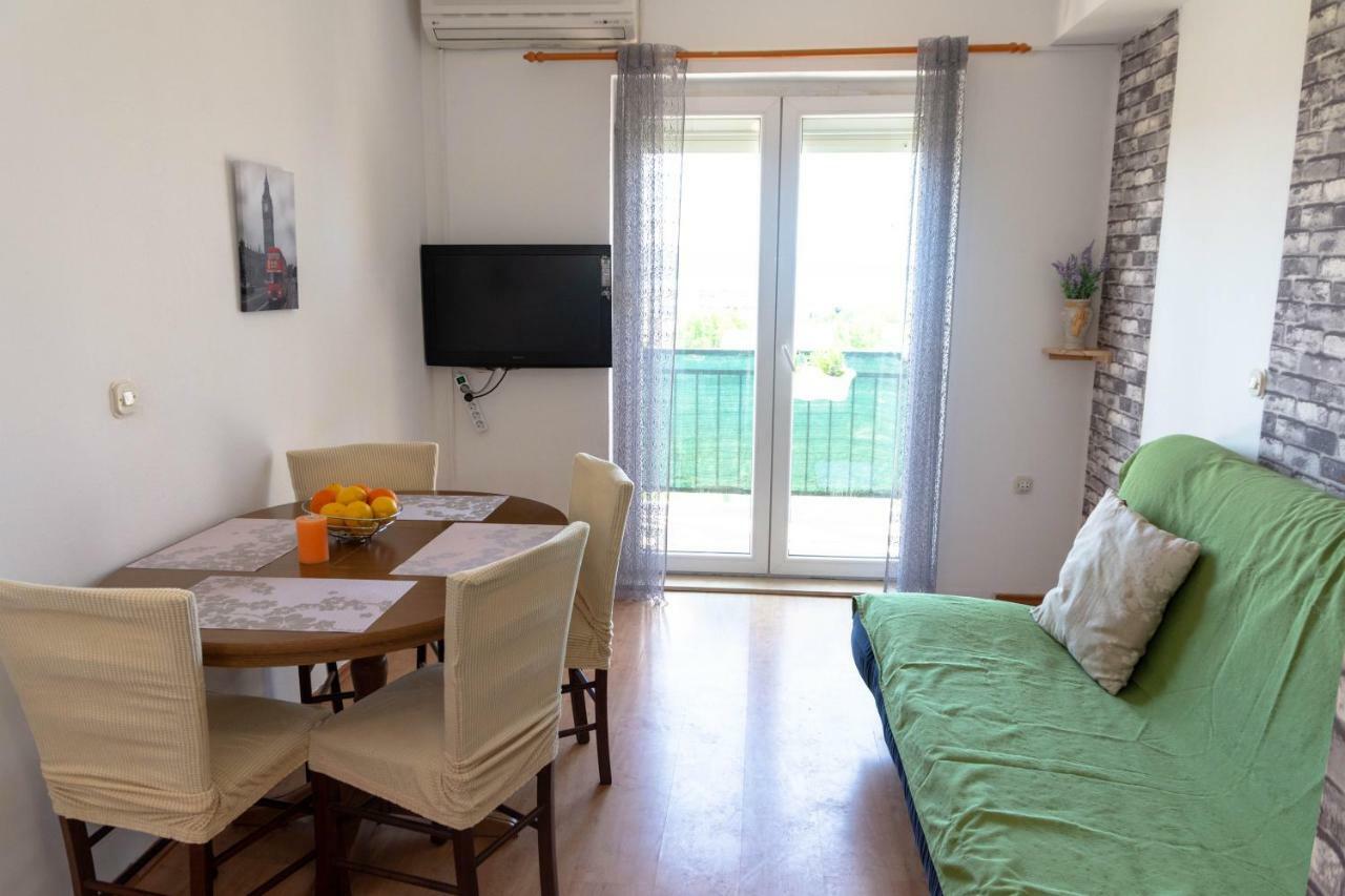 Appartement Antonio à Kaštela Extérieur photo